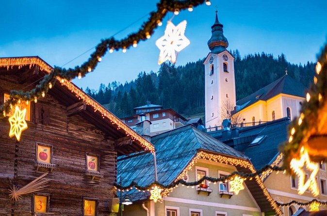 Salzburg Christmas Markets Day Trip from Vienna - St Gilgen and its small Christmas market