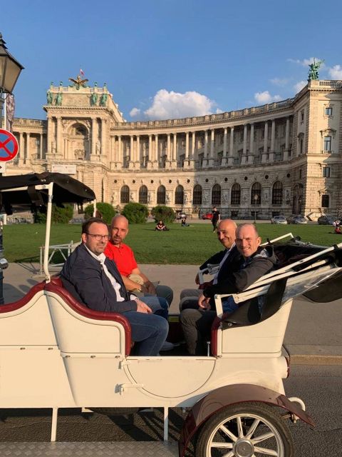 Sightseeing tour in electric vintage car (up to 5 people) - Key points at a glance