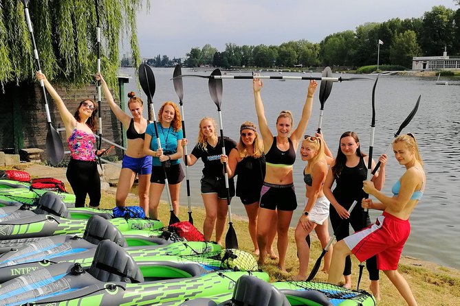 Small-Group Guided Kayak Tour of Vienna - What the guides add to the experience