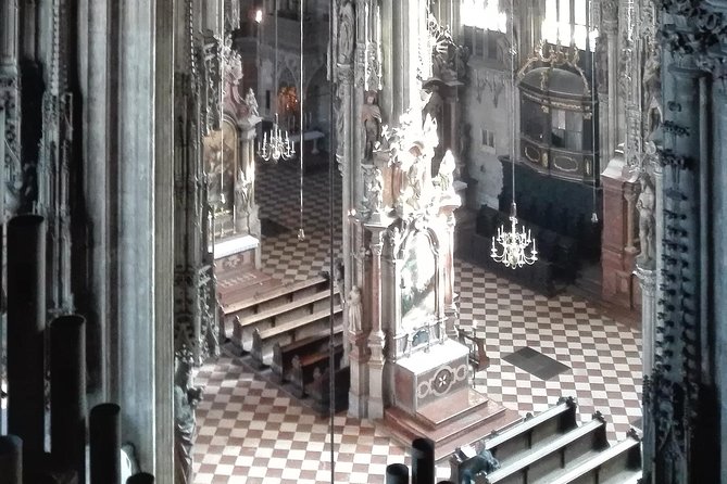 St. Stephen's cathedral - old symbol newly discovered - The Steffl view and the separate catacombs