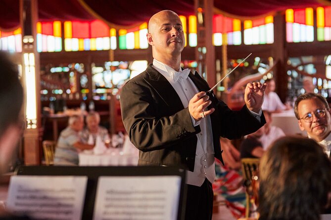 Strauss Dinner Show - What the three-hour evening is really like