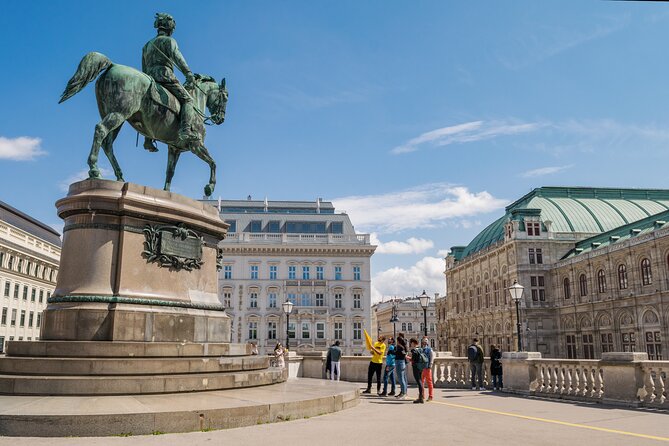The best of Vienna - Exclusive Tour (Max 9 people) - Café Landtmann and the meaning of Melange
