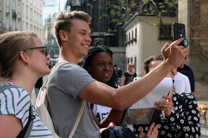 The Vienna Augmented Reality Puzzle Rally - How the game begins at Stephansplatz