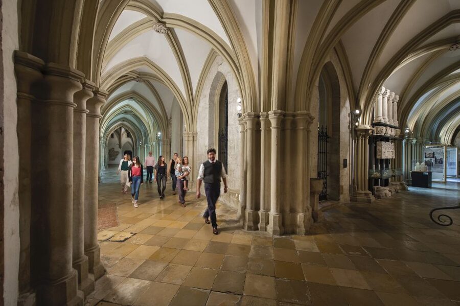 Ticket to Klosterneuburg Abbey - The Treasure Chamber opens the story