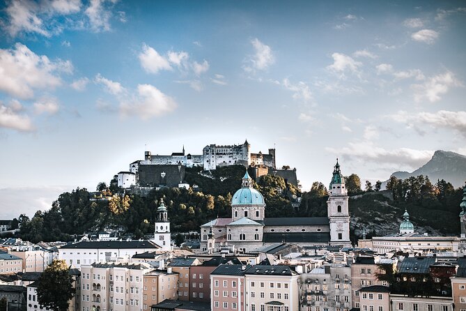 Transfer from Vienna to Salzburg with 2 hours for sightseeing - St. Gilgen for a calmer lake stop