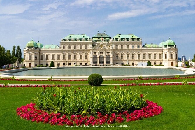 Vienna 2.5-hour Tour with Belvedere Palace & Gardens - Timing and transport in Vienna