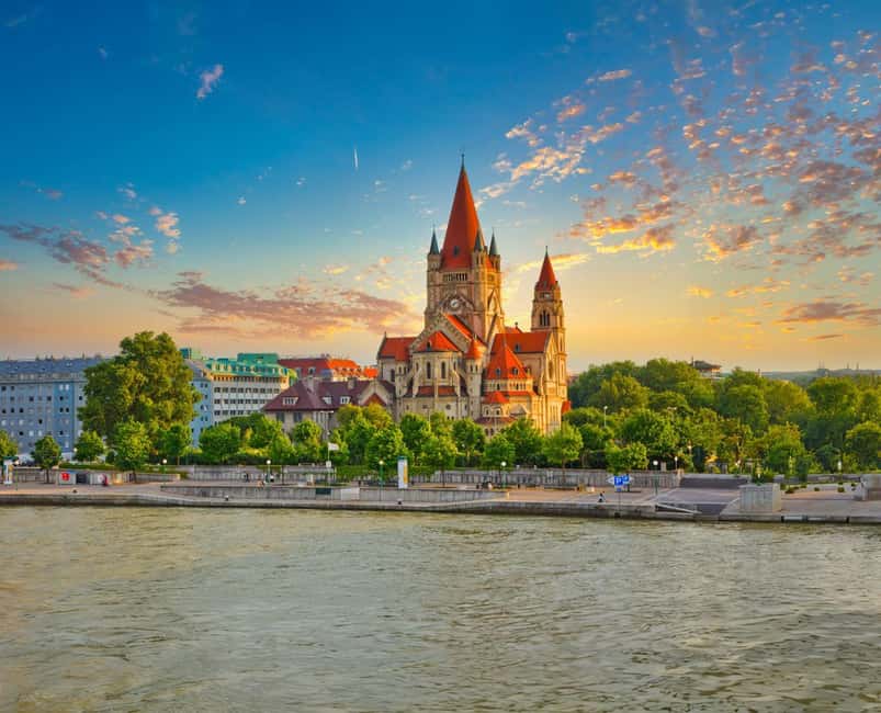 Vienna: 2-hour Danube Panorama Tour (Cruise Only) - Two hours on the MS Vienna