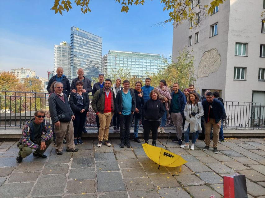Vienna: 2-Hour Historical Crimes Guided Walking Tour - Meeting the guide at Helmut Zilk Square