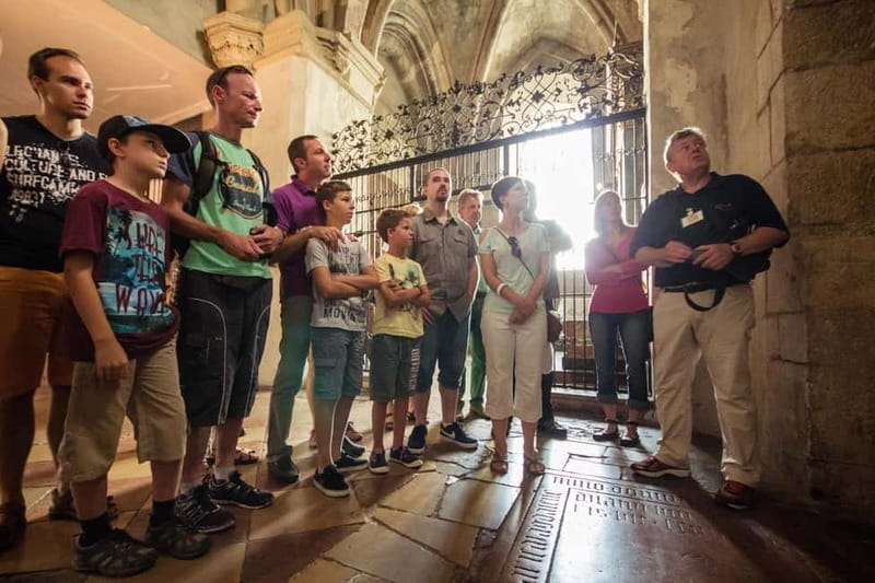 Vienna: 2 Hours Sightseeing Walking Tour - Josefplatz and the quieter imperial spaces