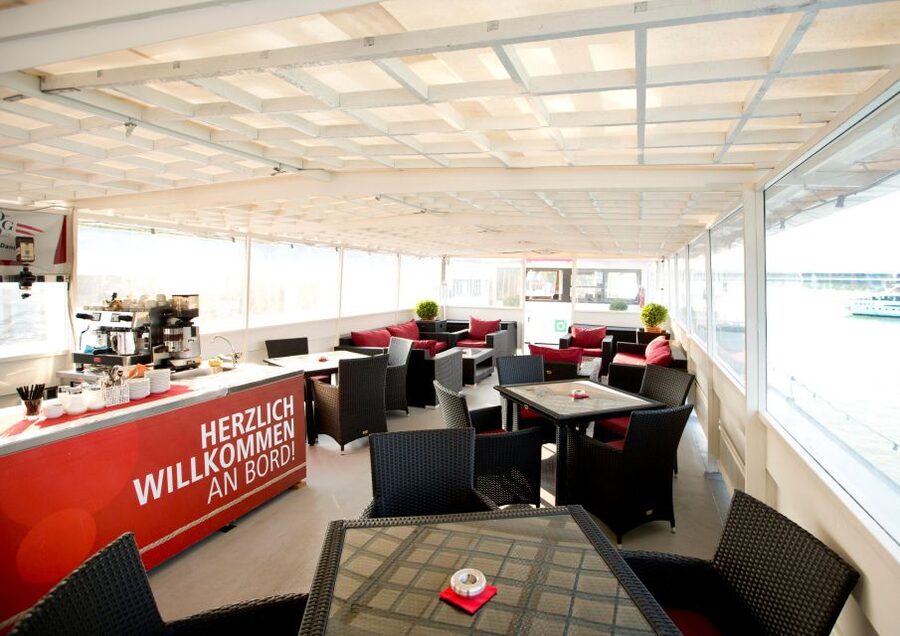 Vienna: 3.5-Hour Danube 70s, 80s, 90s Party Cruise w/ Dinner - Is $78 a fair price?
