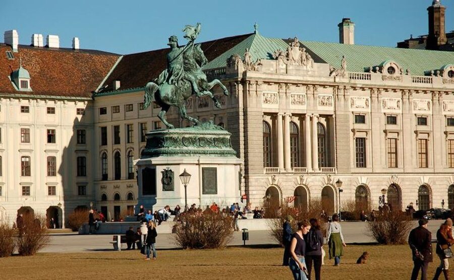 Vienna and Skip-the-Line Schönbrunn Palace Private Tour - A private route through Vienna’s imperial center
