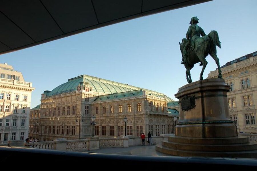Vienna and Skip-the-Line Schönbrunn Palace Private Tour - Central Vienna on the way to Schönbrunn