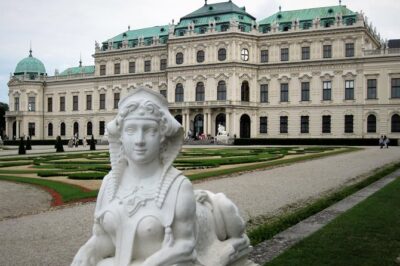 Vienna at First Glance a Private Walking Tour for First Timers