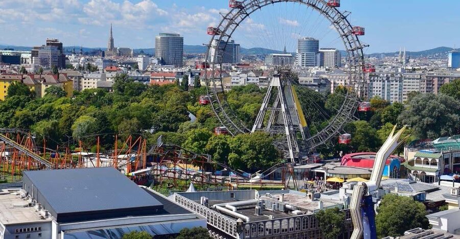 Vienna Audioguide - TravelMate app for your smartphone - MuseumsQuartier and the final museum choices