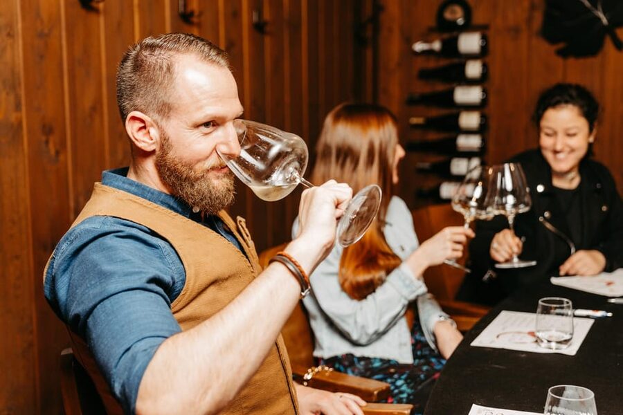 Vienna: Austrian Wine Tasting Evening - Moving from crisp whites to serious reds