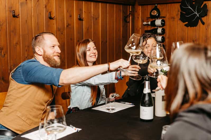 Vienna: Austrian Wine Tasting Evening - Charcuterie makes the tasting more comfortable