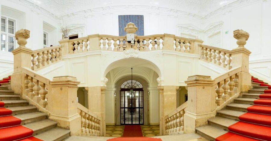 Vienna: Baroque Orchestra Concert and Dinner - A Palace Concert Before Dinner