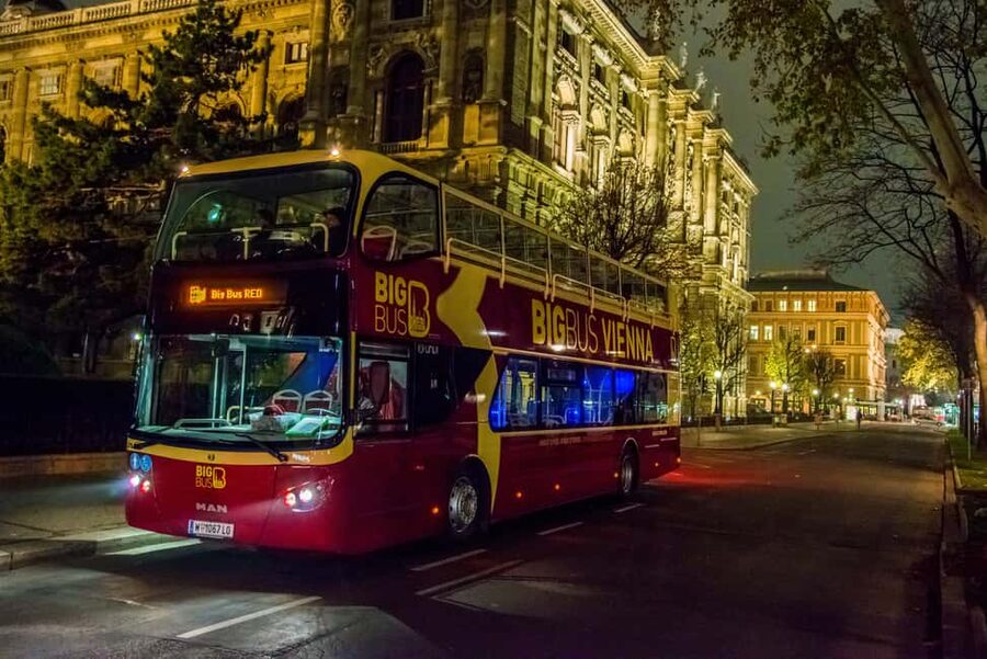 Vienna: Big Bus City Highlights Night Tour with Live Guide - Stadtpark, the market area, and the city after dark