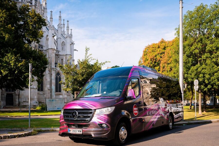 Vienna: Bus Tour with Virtual Reality Experience - Schottentor and the Votive Church