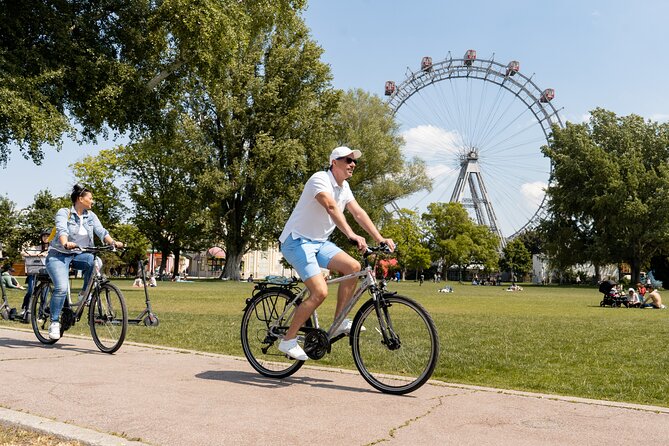 Vienna by bike in small groups max 12pax - Hundertwasser House and Vienna’s creative side