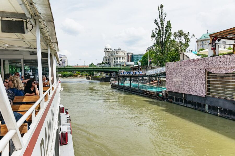 Vienna: City Cruise with Optional Lunch - What you see on the 75-minute loop