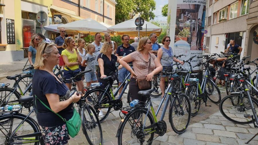 Vienna: City Highlights Guided Bike Tour - City Hall and Parliament: Vienna as a capital