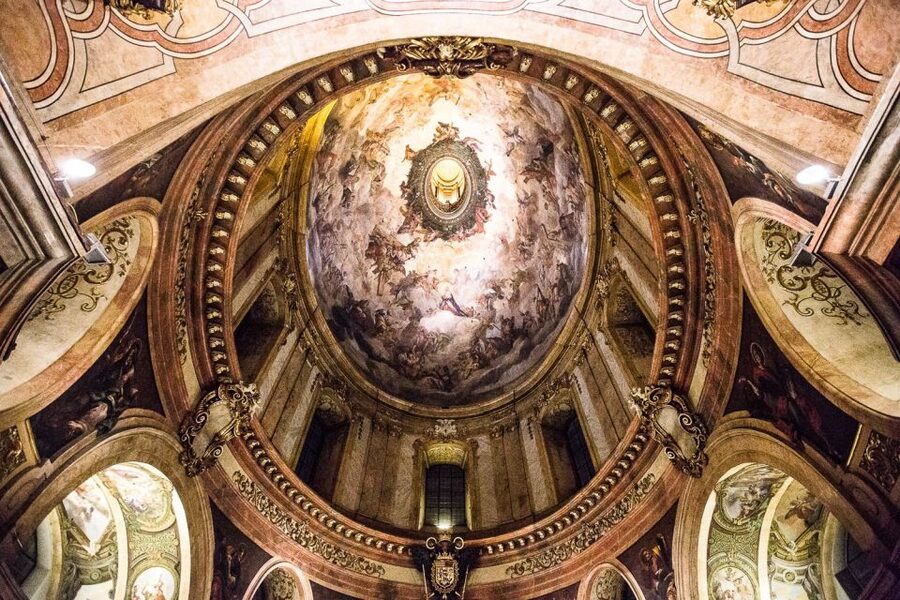 Vienna: Classic Ensemble Vienna in St. Peter's Church Ticket - What the one-hour concert feels like