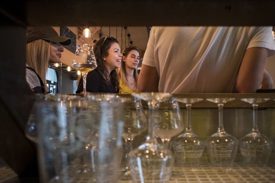 Vienna: Craft Beer Tasting Experience with Local Snacks - How the four-beer tasting works