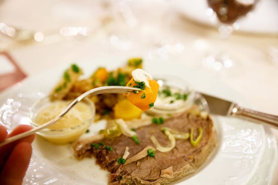 Vienna: Culinary Experience at Restaurant Stefanie - Service, special occasions, and solo dining