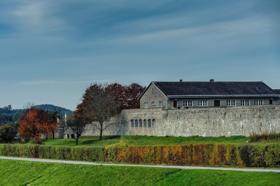 Vienna: Day Trip to Mauthausen Concentration Camp Memorial - Lunch and the return to Vienna
