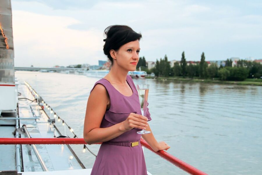 Vienna: Evening Cruise Along The Danube - How much sightseeing will you get?