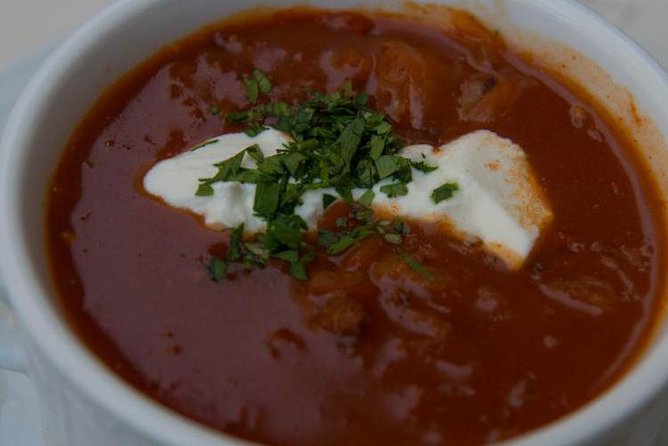 Vienna Food Walk - Starting among Vienna’s old-town crowds