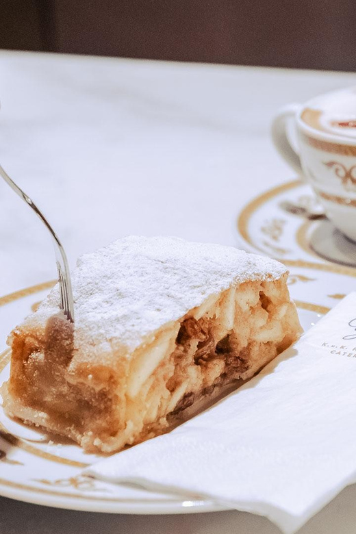Vienna: Gerstner KuK Hofzuckerbäcker Baking Show & Tasting - Fitting it into a Schönbrunn visit