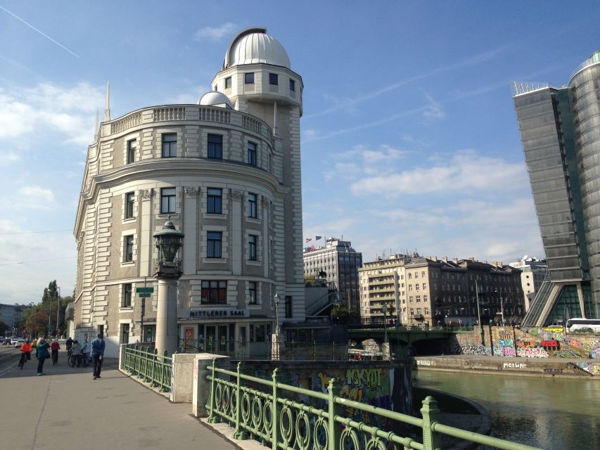 Vienna: Guided E-Bike Tour - Bike quality, pace, and the small-group advantage