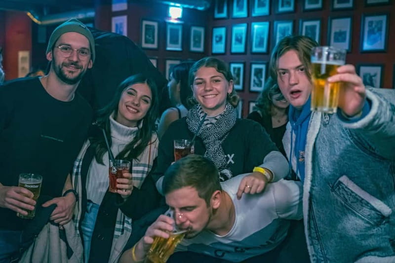 Vienna: Guided Pub Crawl with Club Entry - Who will enjoy this night most
