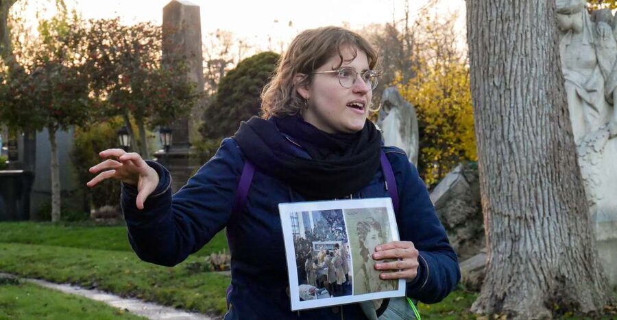 Vienna: Guided Walking Tour of the Central Cemetery - Finding Famous Names Among the Graves