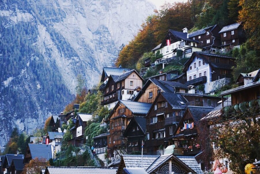 Vienna: Hallstatt & Alpine Peaks Day Trip with Admont Abbey - Key points at a glance