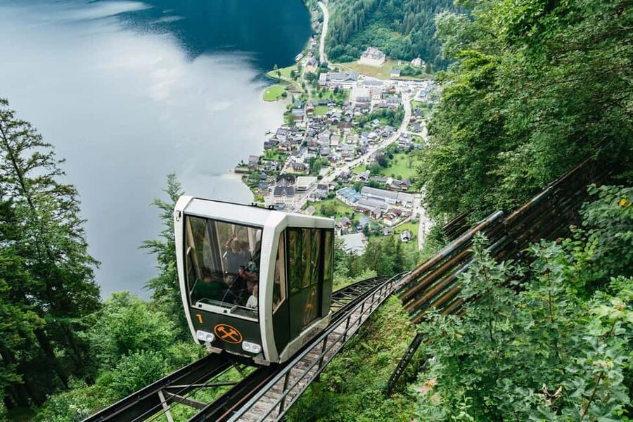 Vienna: Hallstatt & Alpine Peaks Day Trip with Skywalk Lift - Key points to know before booking