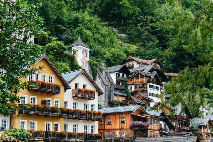 Vienna: Hallstatt & Alpine Peaks Day Trip with Skywalk Lift - Why Hallstatt is worth such a long day