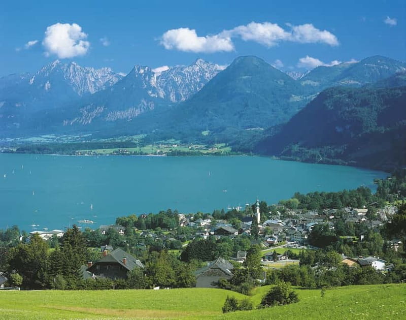 Vienna: Hallstatt, Salzburg, Melk, Alps & Lakes Day Trip - What this Vienna day trip is really trying to do