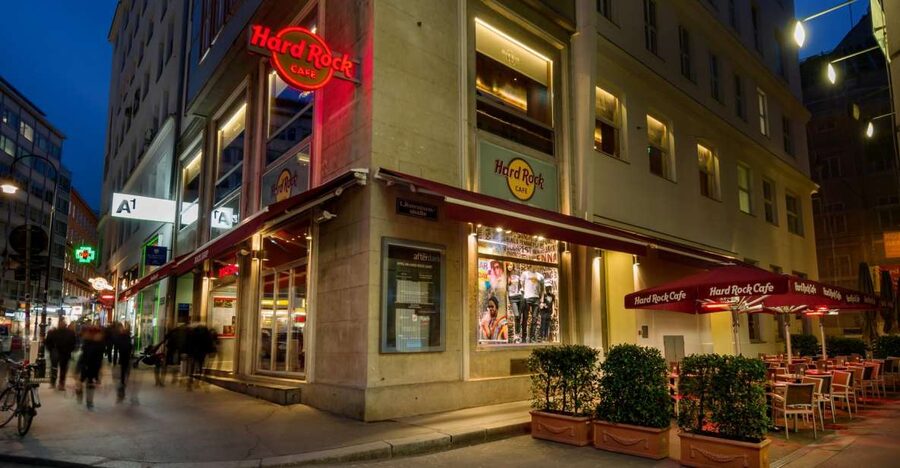 Vienna: Hard Rock Cafe with Set Menu for Lunch or Dinner - What the food is really like