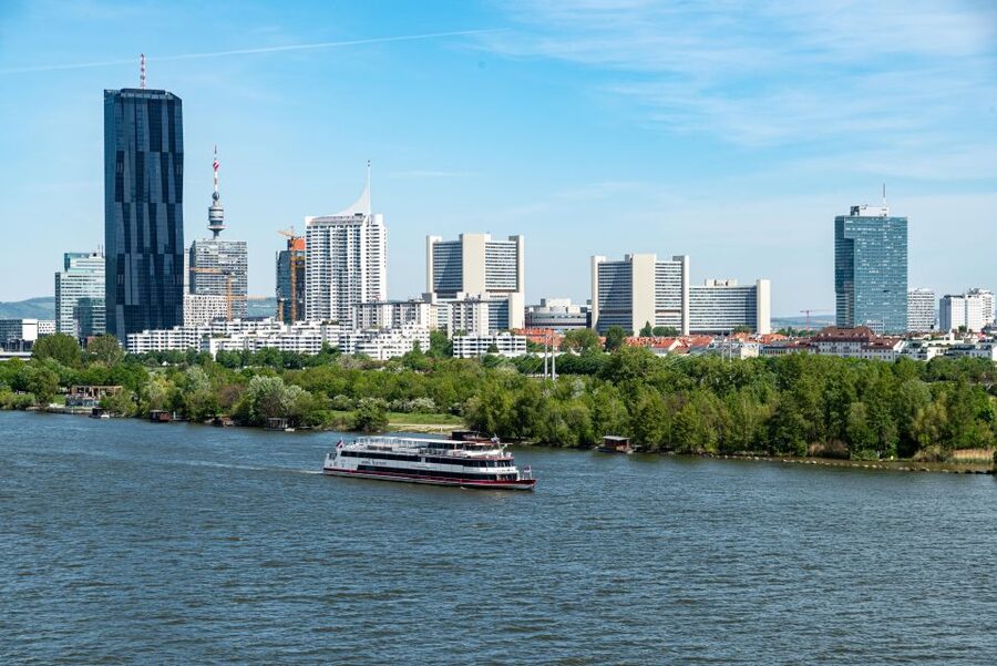Vienna: Heurigen Cruise with Viennese Songs and Buffet - What Kind of Vienna Evening This Really Is