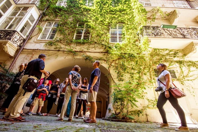 Vienna: Hidden Secrets and Local Stories Walking Tour - What this Vienna walk is really about