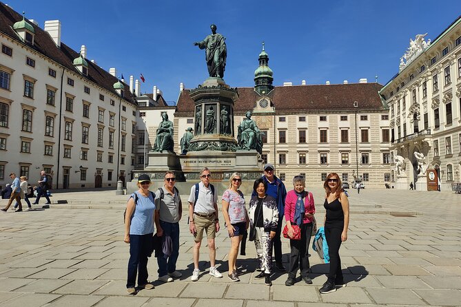 Vienna Highlight Tour - yue walk - War, memory, and Vienna’s harder stories