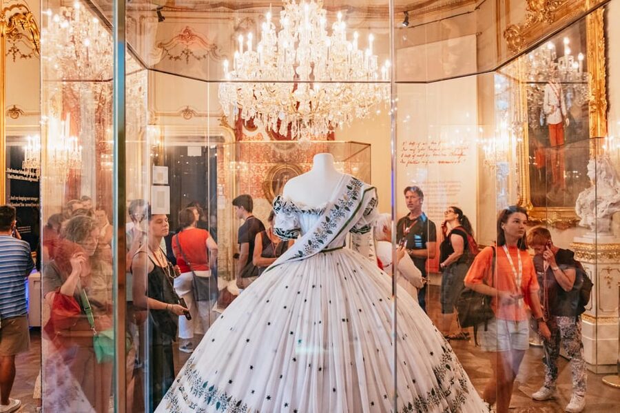 Vienna: Hofburg and Empress Sisi Museum Guided Tour - Inside the Imperial Apartments