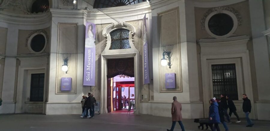 Vienna: Hofburg Palace and Principessa Sissi Tour - Starting at Josefsplatz