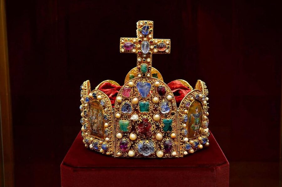 Vienna: Imperial Treasury & New Hofburg Palace Combo Ticket - The New Hofburg and the House of Habsburg story
