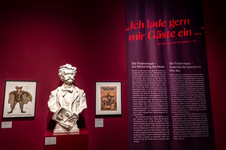 Vienna: Johann Strauss 200th birthday anniversary exhibition - Hearing the music instead of only reading about it