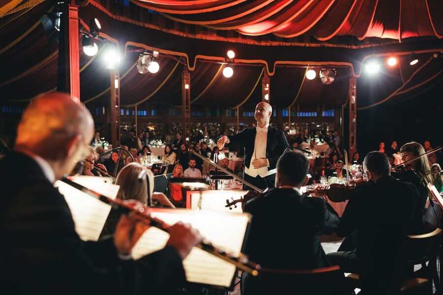Vienna: Johann Strauss Dinner Show at the Prater - Ballet, soprano, and violin bring the music to life