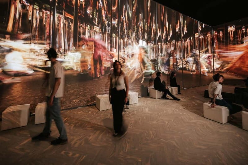 Vienna: Johann Strauss - Immersive Audiovisual Experience Ticket - Moving through rooms with location-based 3D sound